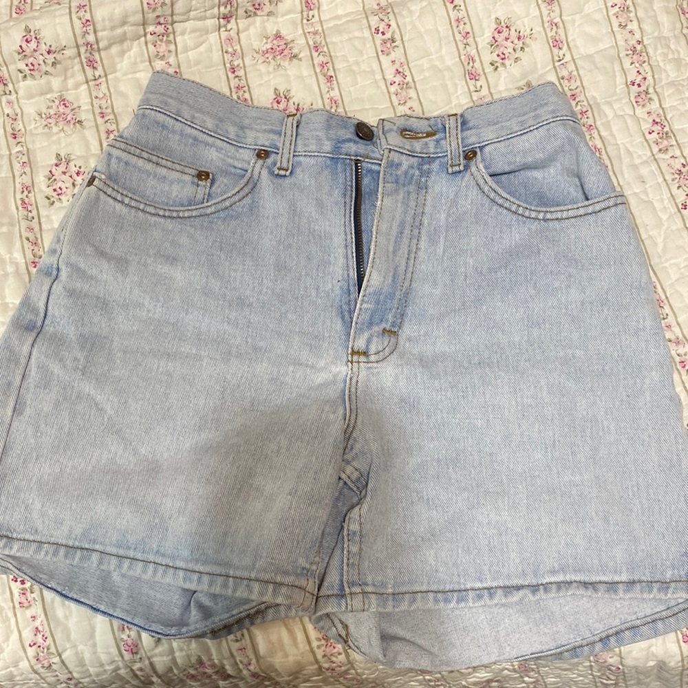 lee light wash denim jorts